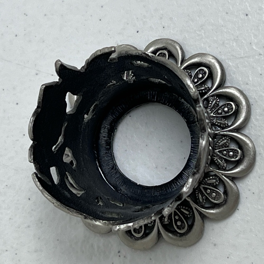 Vintage Silver Tone Pewter Metal Hummingbird And Floral Candle Holder - Picture 6 of 10